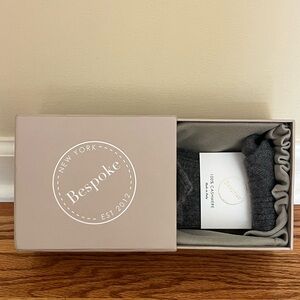 Bespoke New York 100% cashmere ribbed crew socks